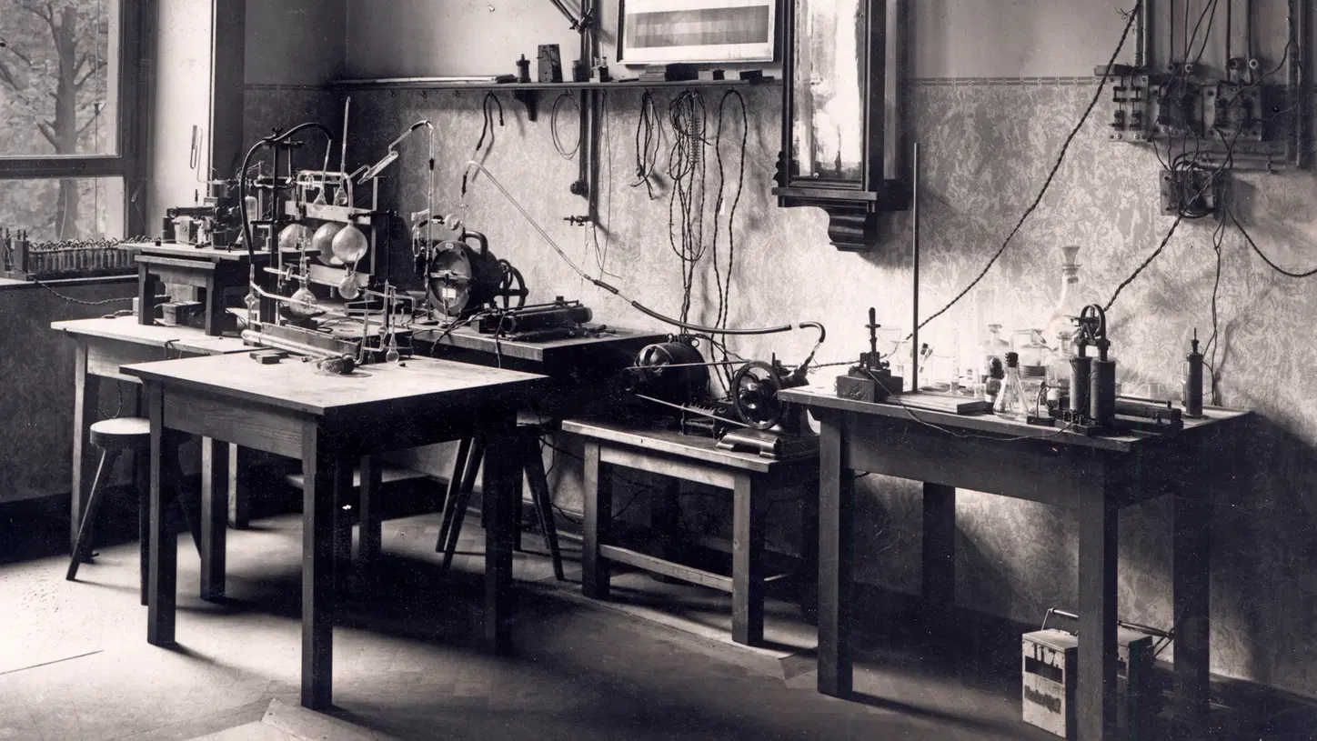 Deutsches Roentgen Museum Labor Roentgens