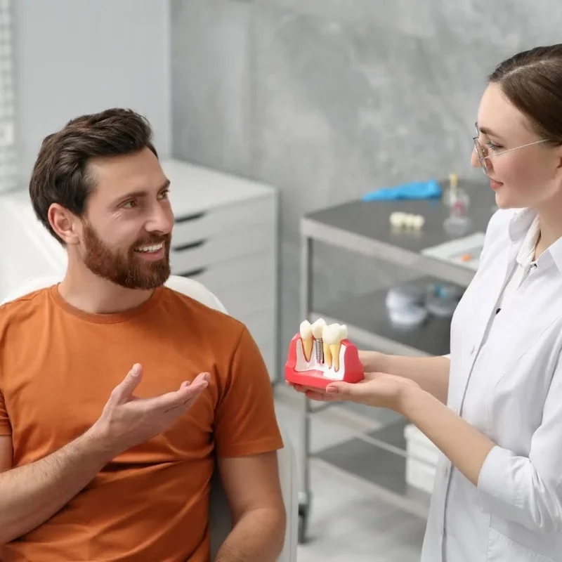 Rolul țesuturilor moi în estetica implantară a cazurilor complexe