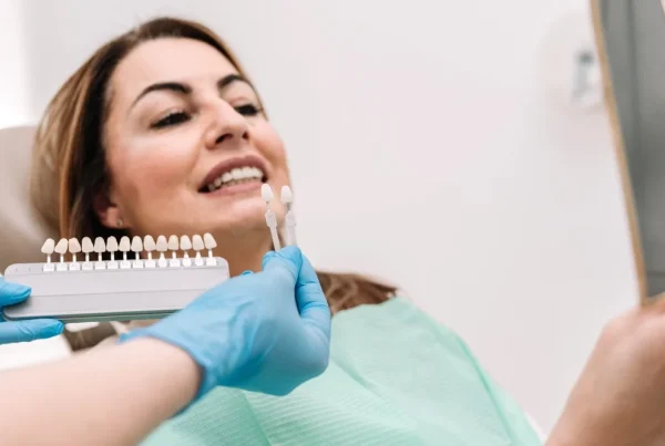 Implanturi Dentare