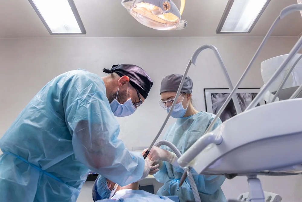 Top 10 funcții inteligente la un unit dentar modern care cresc eficiența medicului stomatolog